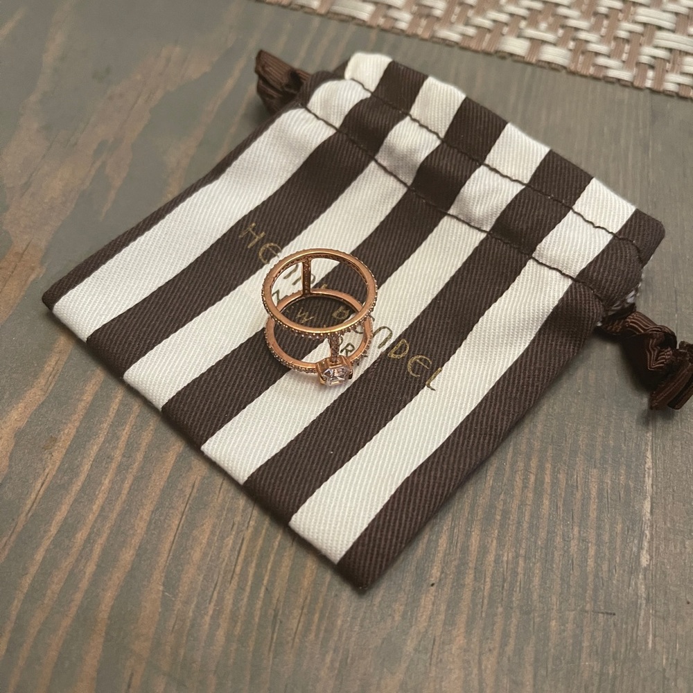Henri Bendel ring